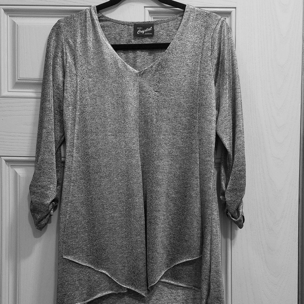 Tunic Top. 3/4 length sleeves